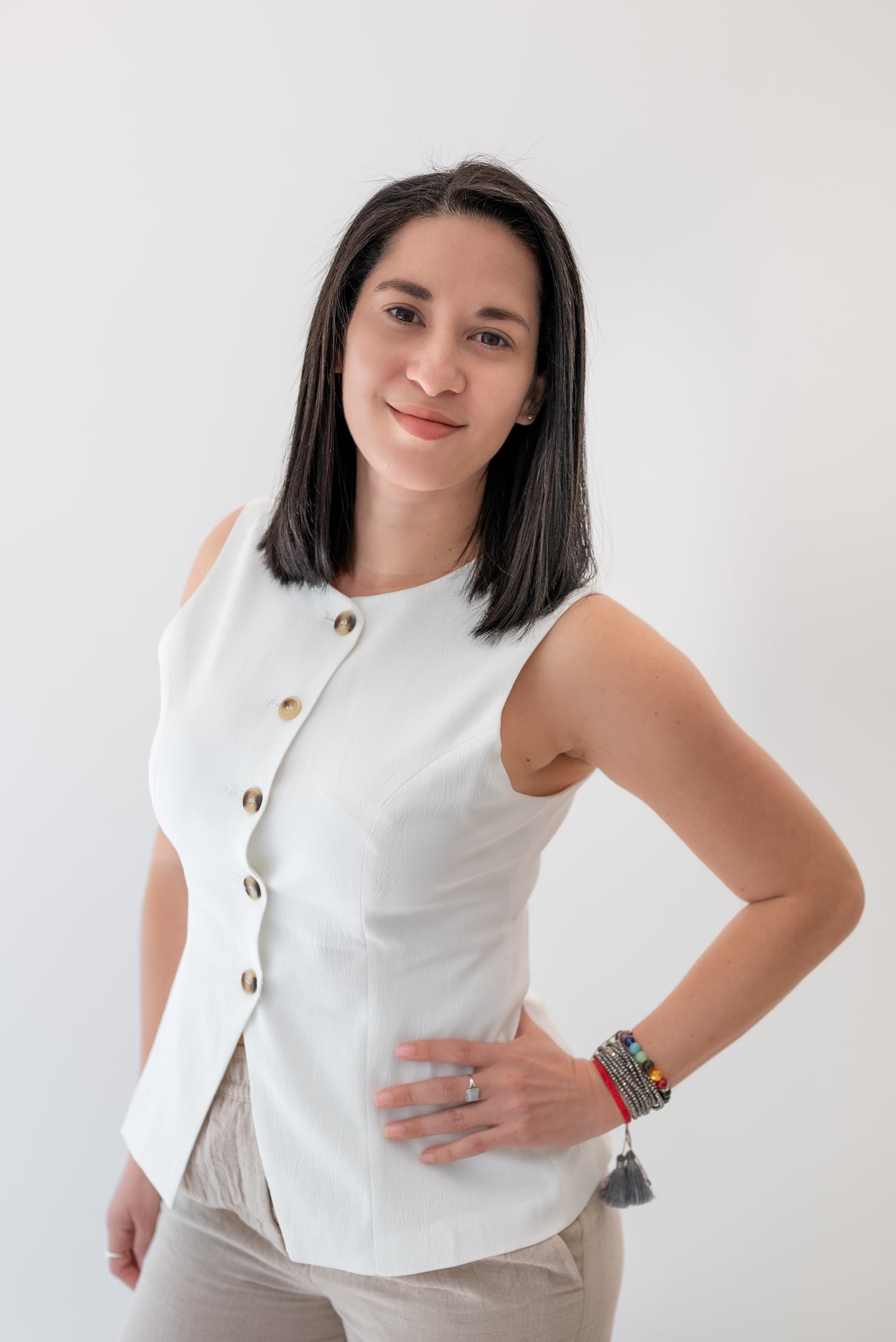 Carolina Mendoza Álvarez — Abogada y Notaria / Attorney and Notary
